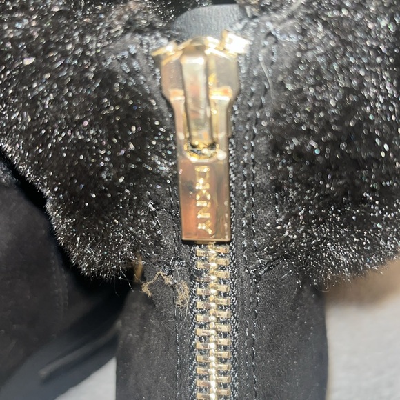 NWT DKNY black booties with fur trim never worn immaculate condition - Picture 5 of 6